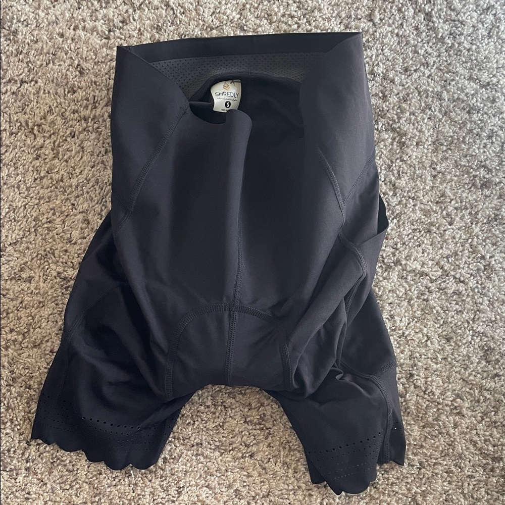 Shredly Women's Black Athletic Cycling Shorts